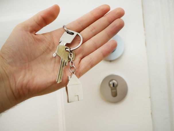 https://LauraBreese.StopRentingStartOwning.org